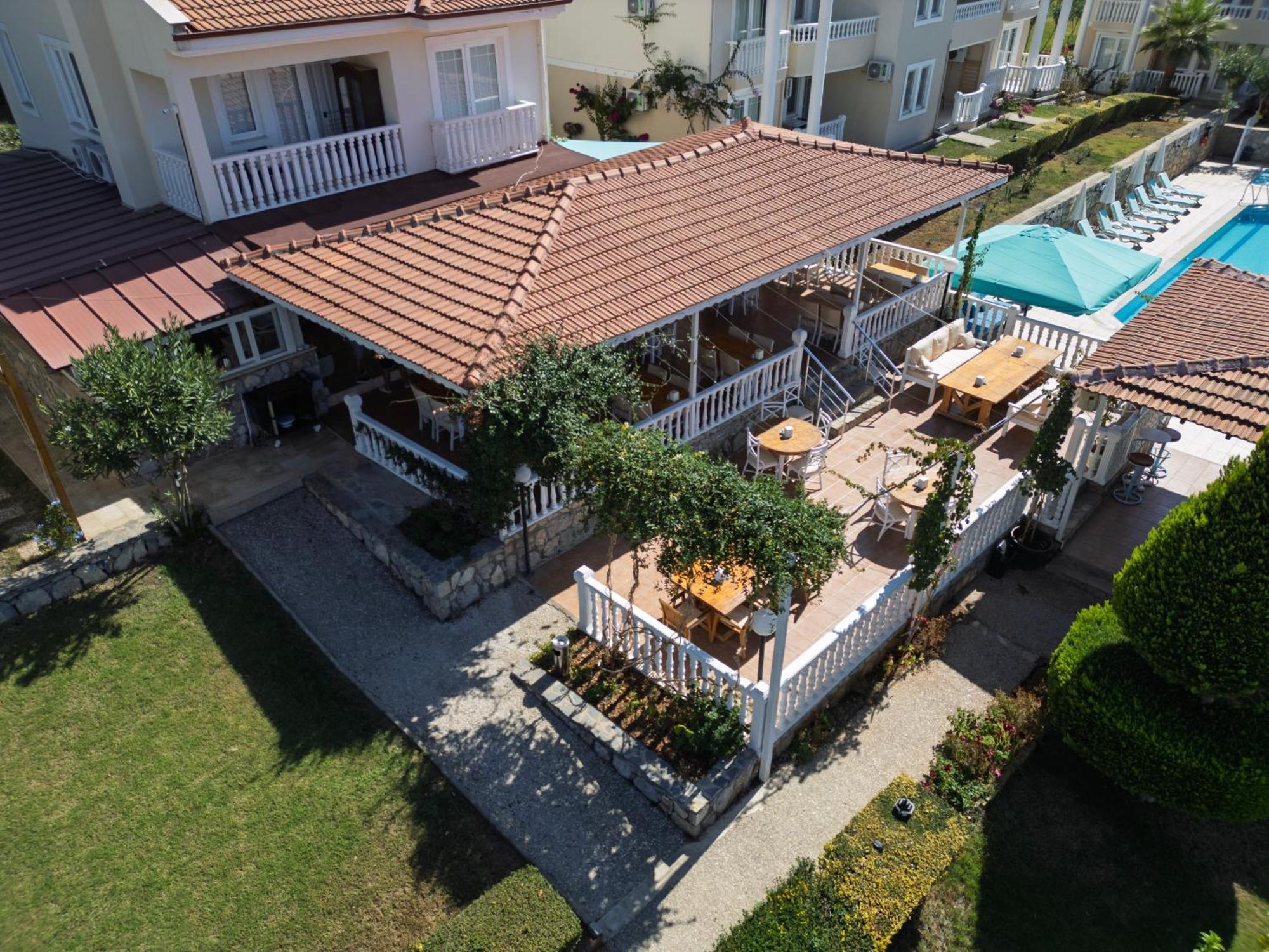 Larimar Suite Hotel Oludeniz Bagian luar foto